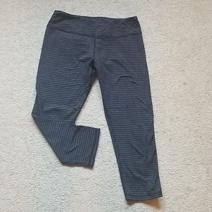 Calf Length Fitness Leggings